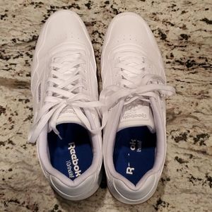 Reebok classic size 10